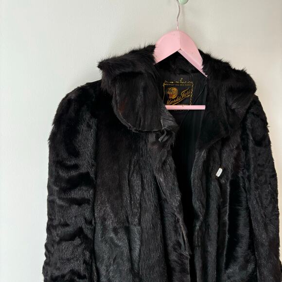 Beaver Fur Coat by Herman and Ben Marks Furs of Detroit - Picture 4 of 10